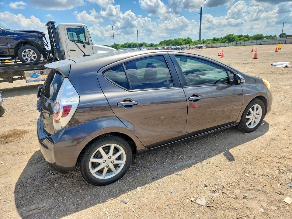 54911686 :رقم المزاد ، JTDKDTB38E1060714 vin ، 2014 Toyota Prius C مزاد بيع