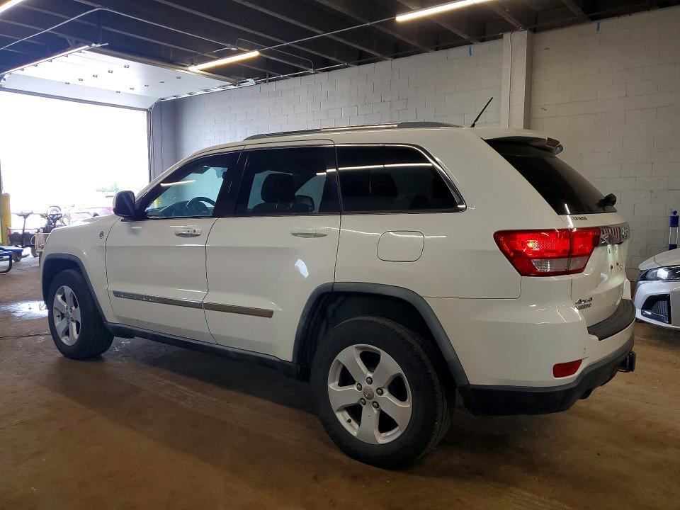 55628026 :رقم المزاد ، 1J4RR4GT8BC586690 vin ، 2011 Jeep Grand Cherokee مزاد بيع