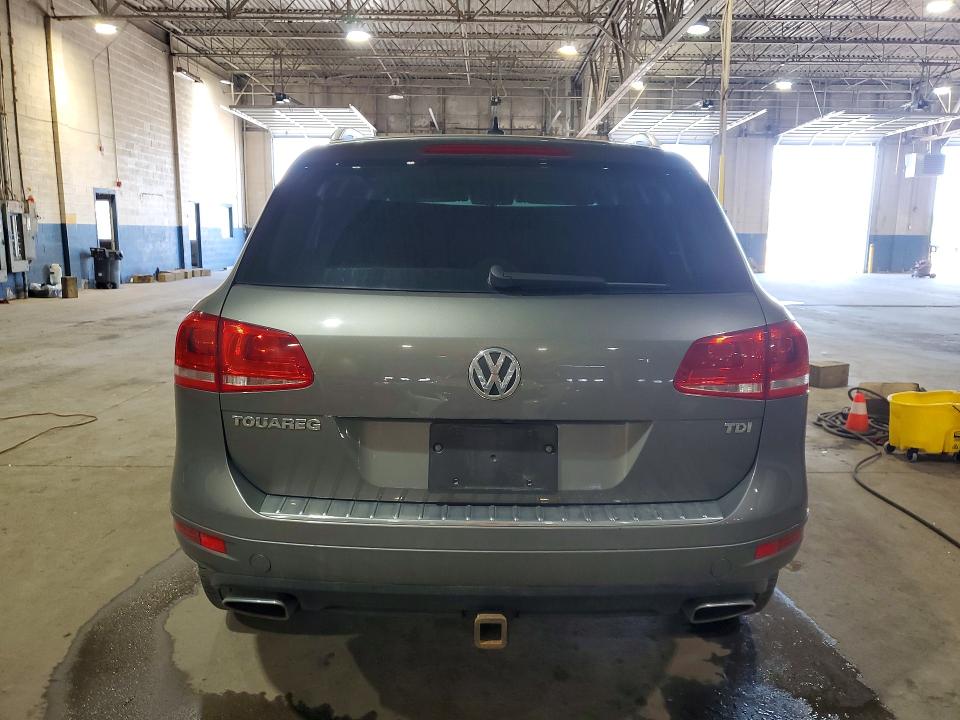 2014 Volkswagen Touareg მანქანა იყიდება აუქციონზე, vin: WVGEP9BP4ED012132, აუქციონის ნომერი: 54163136