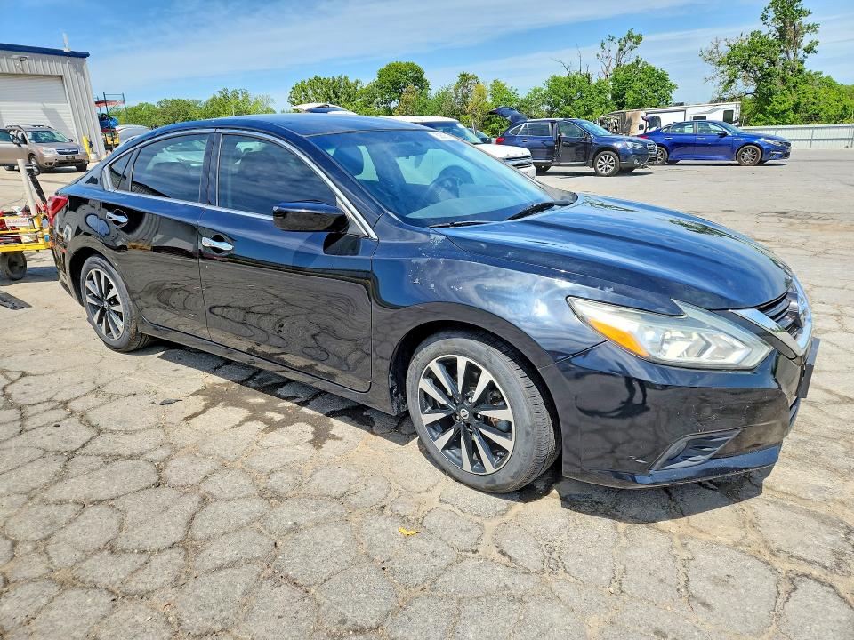 2018 Nissan Altima მანქანა იყიდება აუქციონზე, vin: 1N4AL3AP8JC206004, აუქციონის ნომერი: 52535186
