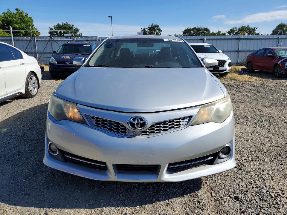 2014 Toyota Camry მანქანა იყიდება აუქციონზე, vin: 4T1BF1FK2EU417377, აუქციონის ნომერი: 55196806