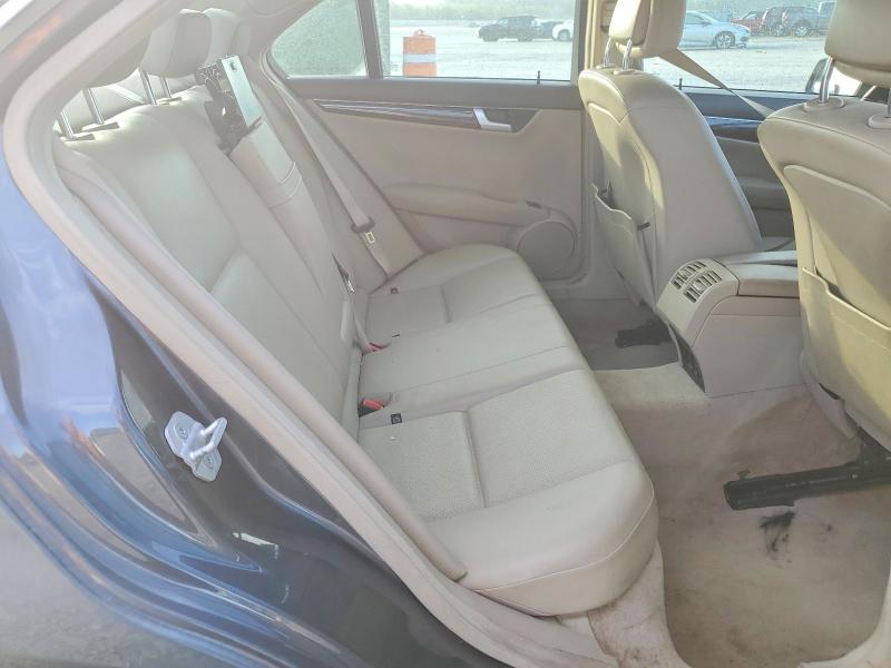 53932446 :رقم المزاد ، WDDGF4HB5ER307330 vin ، 2014 Mercedes-benz C مزاد بيع