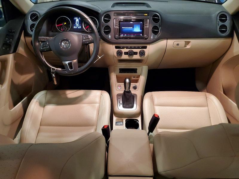 2017 Volkswagen Tiguan მანქანა იყიდება აუქციონზე, vin: WVGBV7AXXHK024090, აუქციონის ნომერი: 54630436