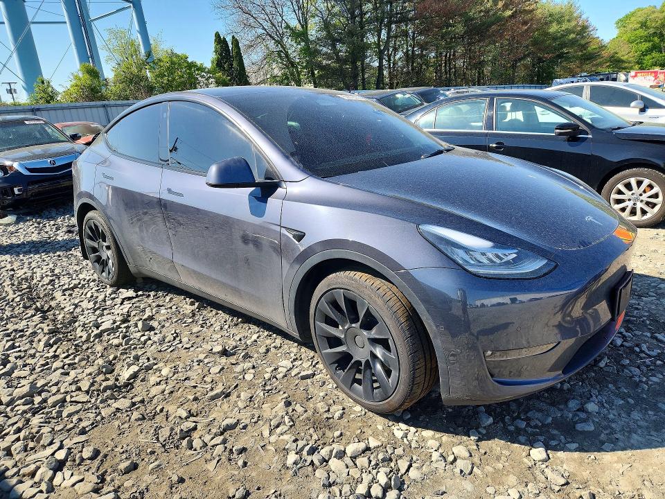 Auction sale of the 2021 Tesla Model Y, vin: 5YJYGDEE8MF200769, lot number: 52812236