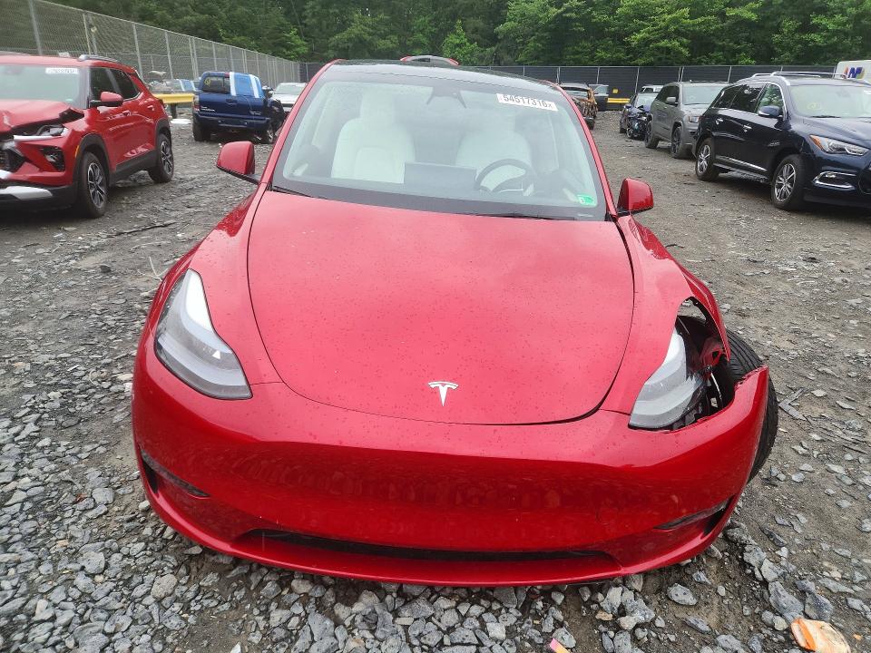 54517316 :رقم المزاد ، 7SAYGDEF8NF546365 vin ، 2022 Tesla Model Y مزاد بيع