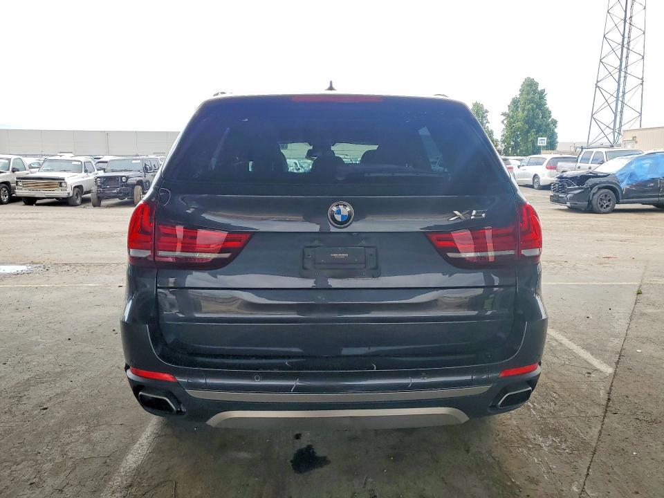 52168386 :رقم المزاد ، 5UXKR0C57J0Y06455 vin ، 2018 Bmw X5 مزاد بيع