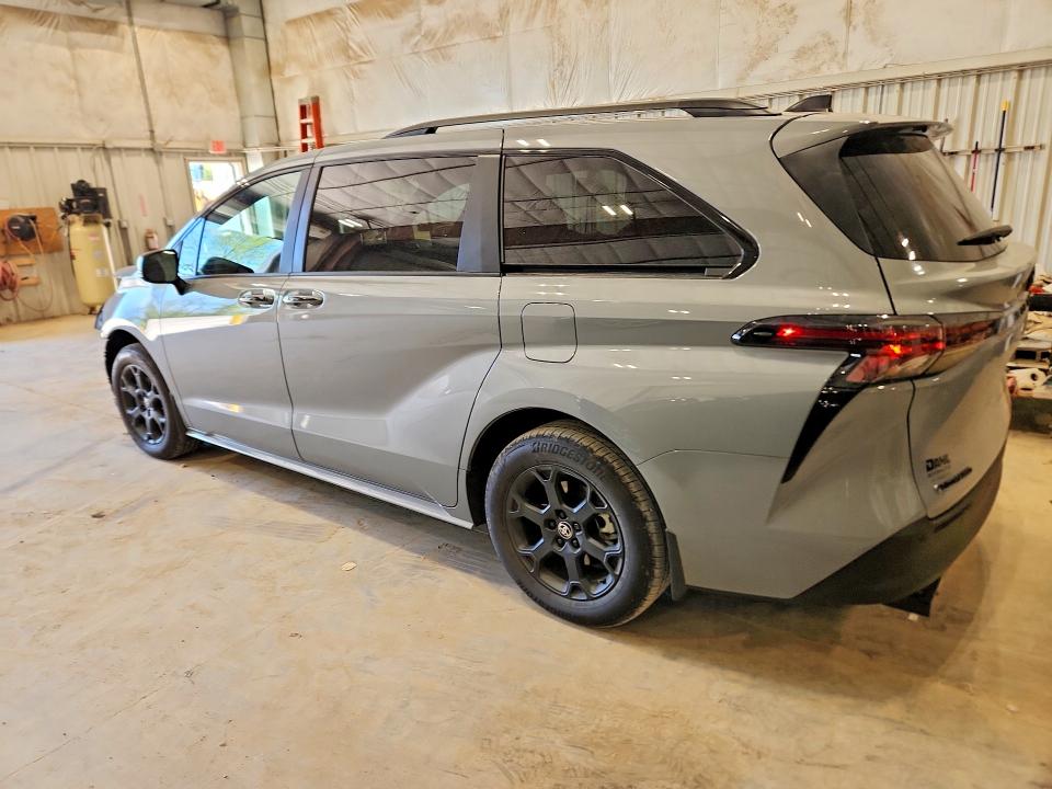 2026 Toyota Sienna მანქანა იყიდება აუქციონზე, vin: 5TDCSKFC6TS247576, აუქციონის ნომერი: 52958396