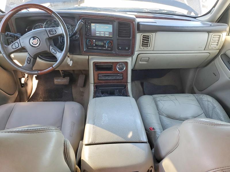 2005 Cadillac Escalade მანქანა იყიდება აუქციონზე, vin: 3GYEK62N25G160406, აუქციონის ნომერი: 50915366