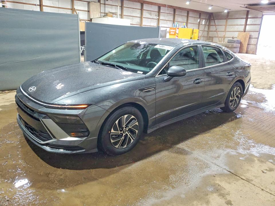 Auction sale of the 2026 Hyundai Sonata Hybrid, vin: KMHL24JJ7TA160053, lot number: 53173086