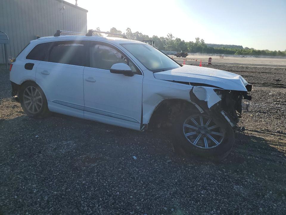 Продажа на аукционе авто 2017 Audi Q7, vin: WA1VAAF75HD055443, номер лота: 52319536
