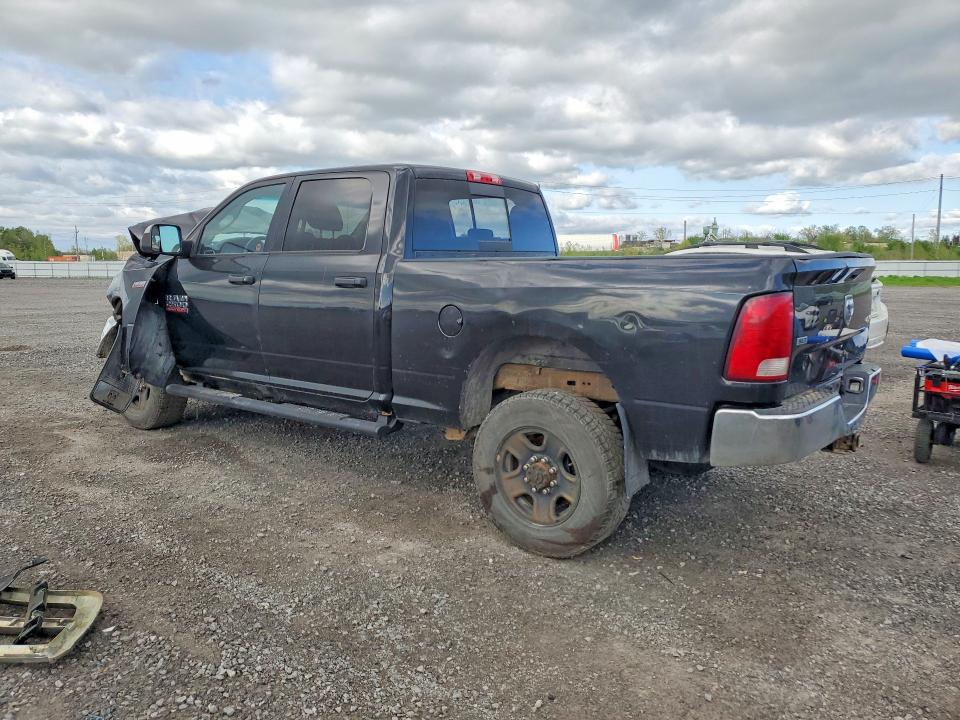 48537886 :رقم المزاد ، 3C6UR5DJ9JG205439 vin ، 2018 Ram 2500 مزاد بيع
