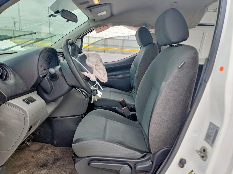 53838666 :رقم المزاد ، 3N6CM0KN5FK702436 vin ، 2015 Nissan Nv200 مزاد بيع