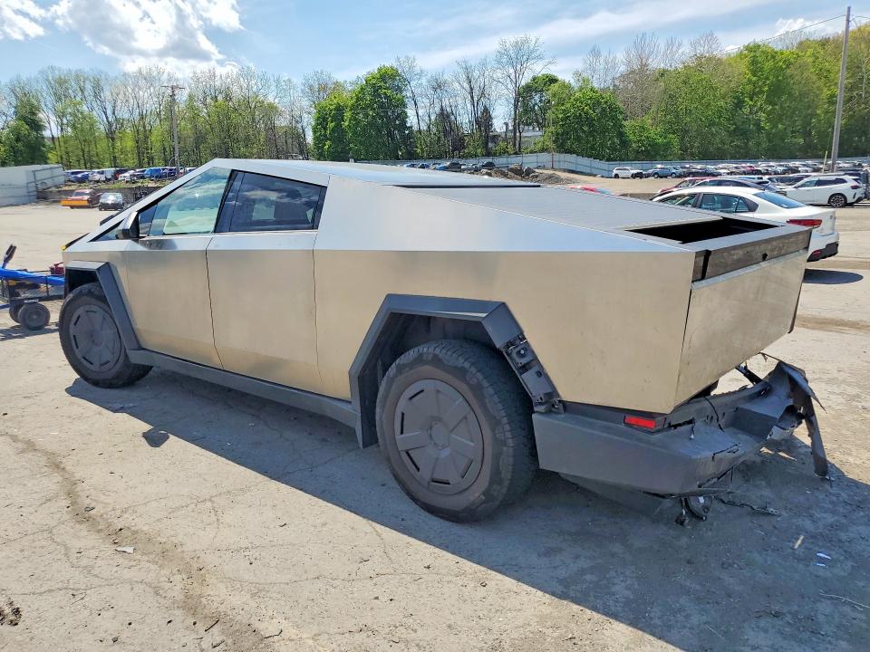 52369906 :رقم المزاد ، 7G2CEHED0RA055601 vin ، 2024 Tesla Cybertruck مزاد بيع
