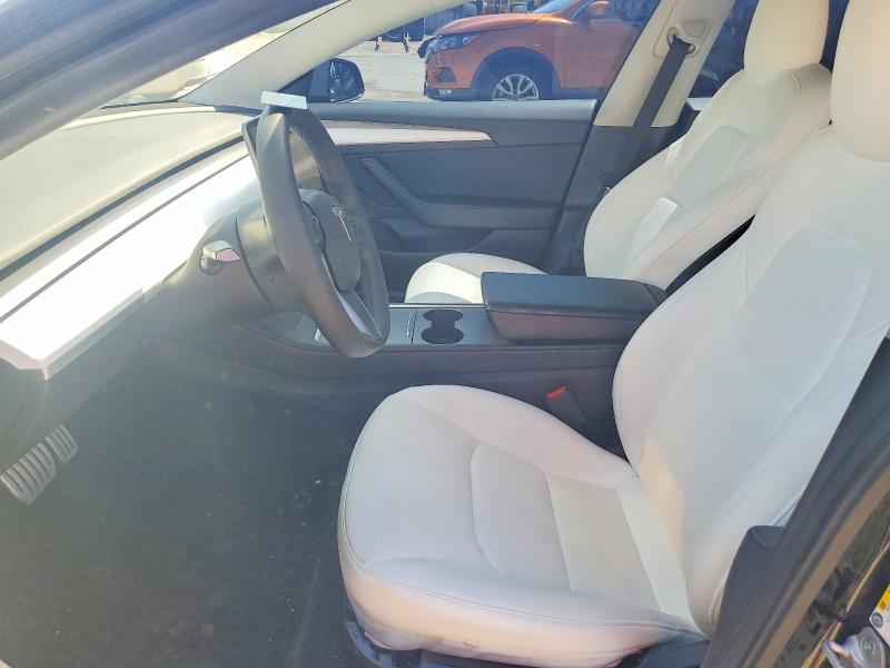 52122926 :رقم المزاد ، 5YJ3E1EC6NF262413 vin ، 2022 Tesla Model 3 مزاد بيع