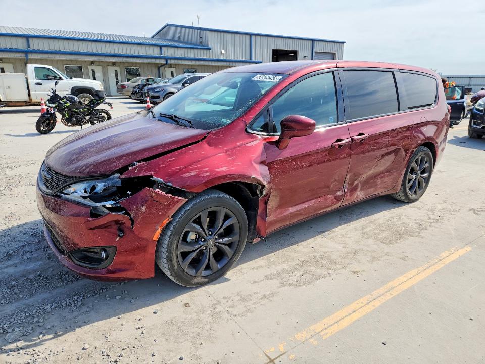 Продажа на аукционе авто 2020 Chrysler Pacifica, vin: 2C4RC1FGXLR150569, номер лота: 53405456