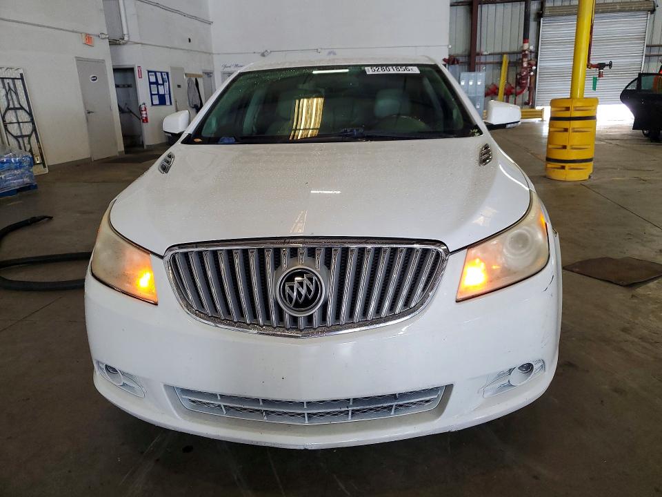 52801856 :رقم المزاد ، 1G4GC5GD2BF114475 vin ، 2011 Buick Lacrosse مزاد بيع