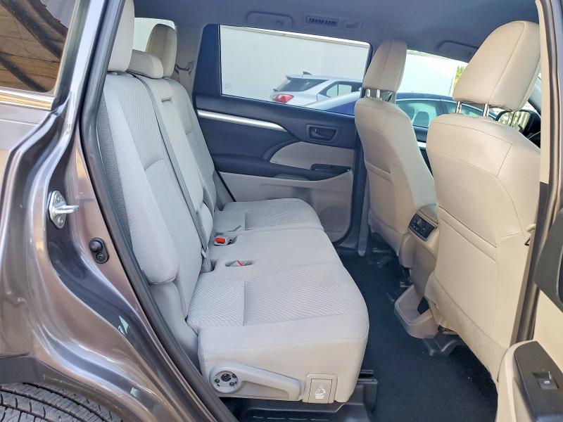 2019 Toyota Highlander მანქანა იყიდება აუქციონზე, vin: 5TDZZRFH2KS366797, აუქციონის ნომერი: 52023546