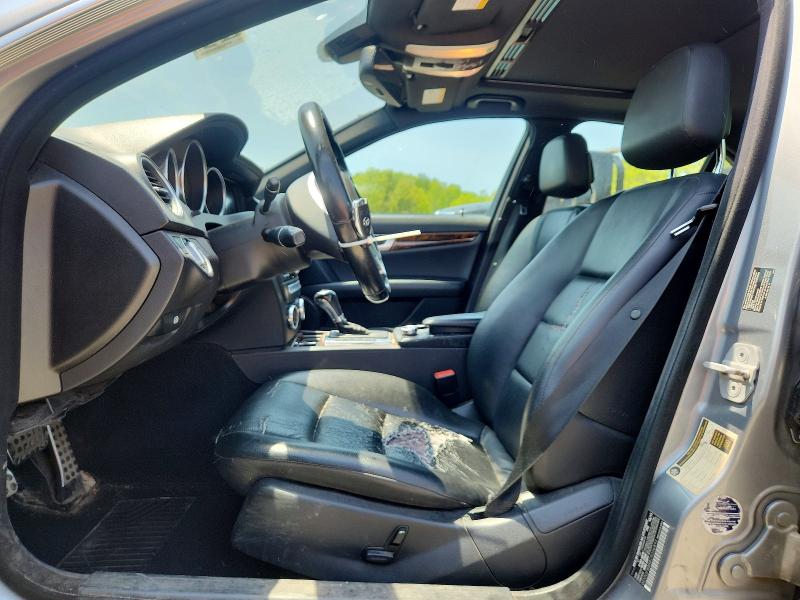 2012 Mercedes-benz C მანქანა იყიდება აუქციონზე, vin: WDDGF8BB8CR206893, აუქციონის ნომერი: 53570546