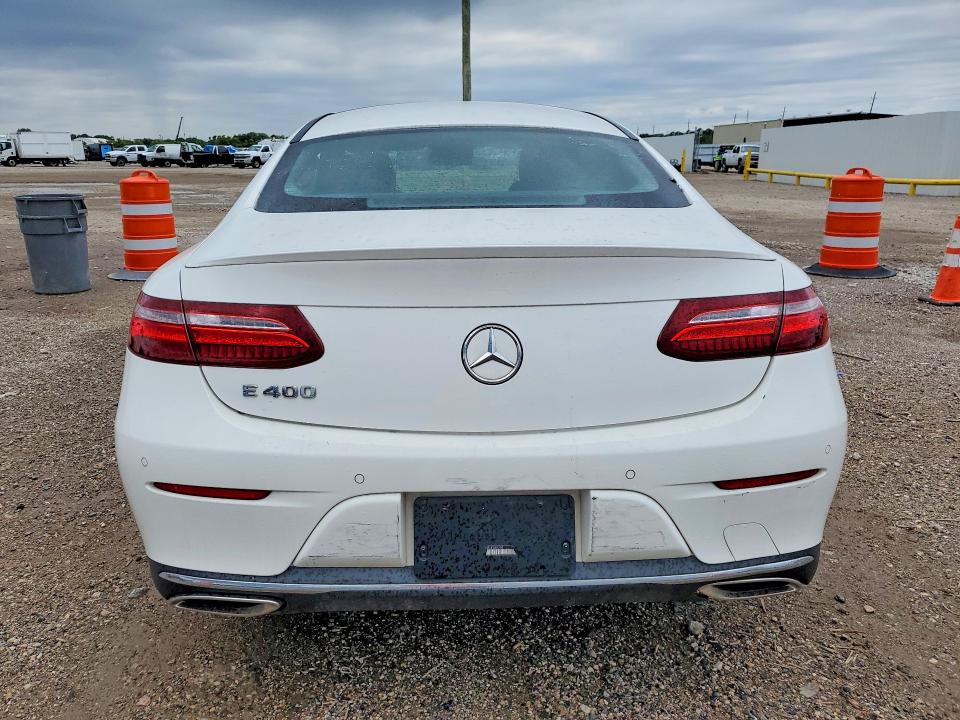 53172006 :رقم المزاد ، WDD1J6FB1JF020002 vin ، 2018 Mercedes-benz E مزاد بيع