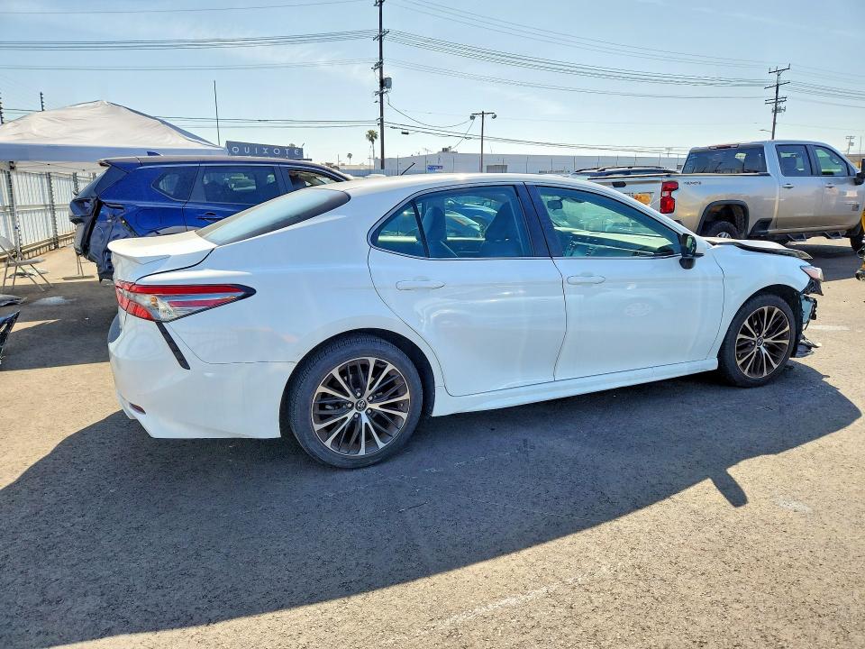 Aukcja sprzedaży 2018 Toyota Camry, vin: 4T1B11HKXJU631880, numer aukcji: 52259076