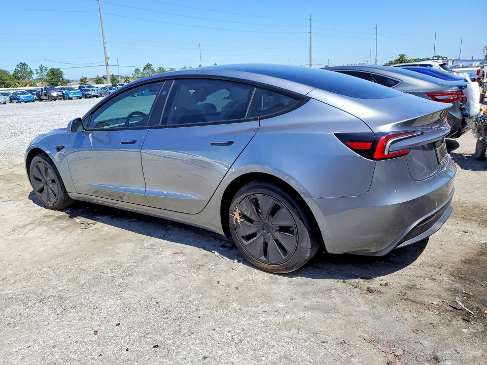 52238596 :رقم المزاد ، 5YJ3E1EAXSF059700 vin ، 2025 Tesla Model 3 مزاد بيع