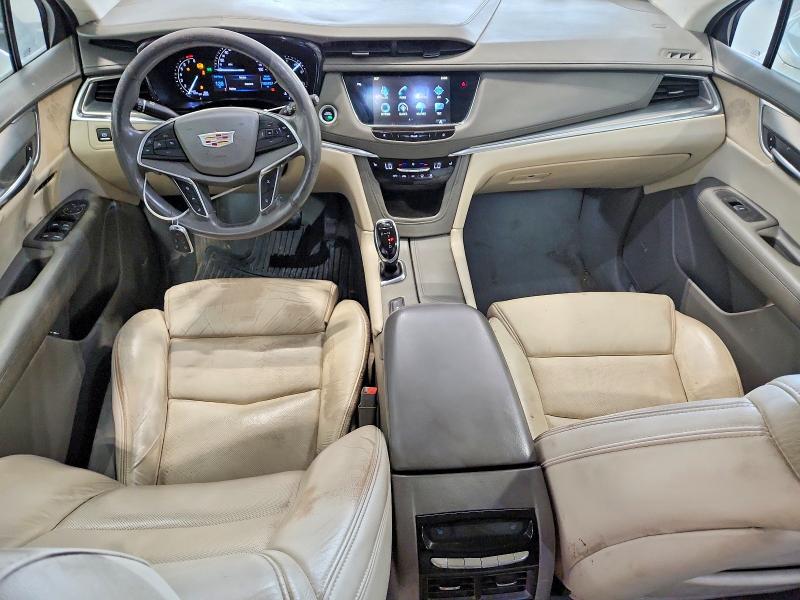 55433226 :رقم المزاد ، 1GYKNBRS7HZ131583 vin ، 2017 Cadillac Xt5 مزاد بيع