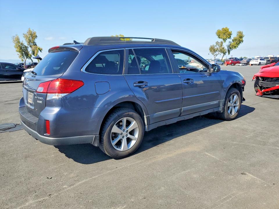 Продаж на аукціоні авто 2014 Subaru Outback, vin: 4S4BRBLC1E3303032, номер лоту: 52457506