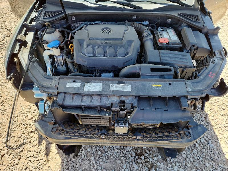 53929396 :رقم المزاد ، 1VWAA7A30JC000516 vin ، 2018 Volkswagen Passat مزاد بيع