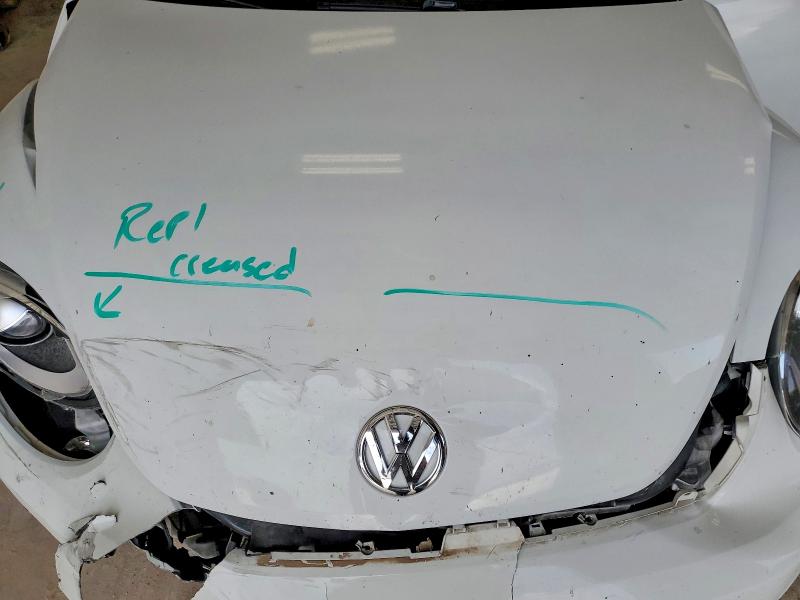 54076426 :رقم المزاد ، 3VWJD7AT4KM708209 vin ، 2019 Volkswagen Beetle مزاد بيع
