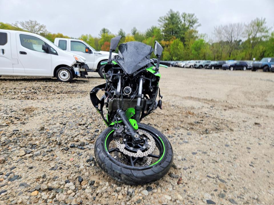 2017 Kawasaki Ex650 მანქანა იყიდება აუქციონზე, vin: JKAEXEK12HDA01205, აუქციონის ნომერი: 53810406
