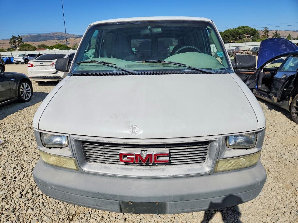 54496196 :رقم المزاد ، 1GTDM19X02B513123 vin ، 2002 Gmc Safari مزاد بيع