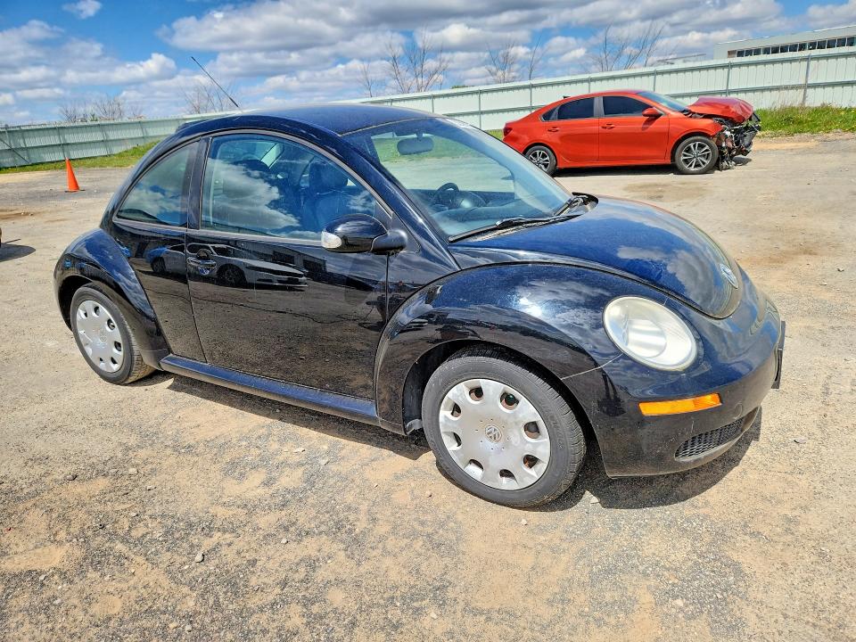 2010 Volkswagen New Beetle მანქანა იყიდება აუქციონზე, vin: 3VWPG3AG6AM018845, აუქციონის ნომერი: 52595106