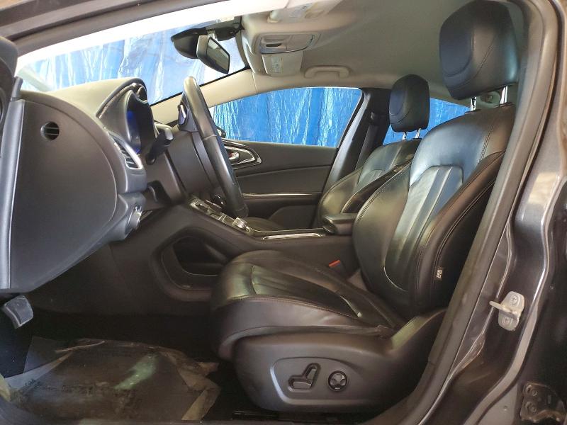 53523196 :رقم المزاد ، 1C3CCCCG4FN522385 vin ، 2015 Chrysler 200 مزاد بيع