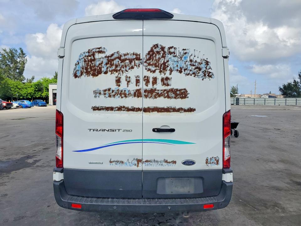 55406356 :رقم المزاد ، 1FTYR1CGXKKB31998 vin ، 2019 Ford Transit مزاد بيع