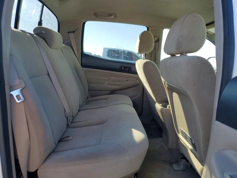 Продажа на аукционе авто 2005 Toyota Tacoma, vin: 3TMJU62NX5M001570, номер лота: 53700336