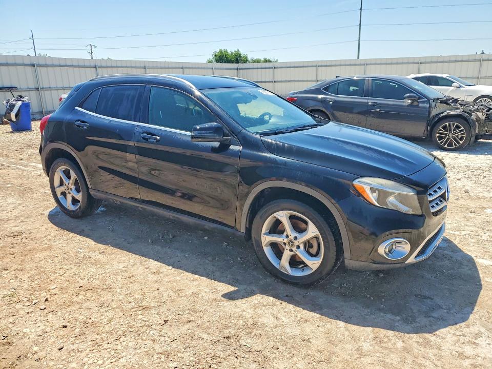 53556336 :رقم المزاد ، WDCTG4EB9KJ575330 vin ، 2019 Mercedes-benz Gla مزاد بيع