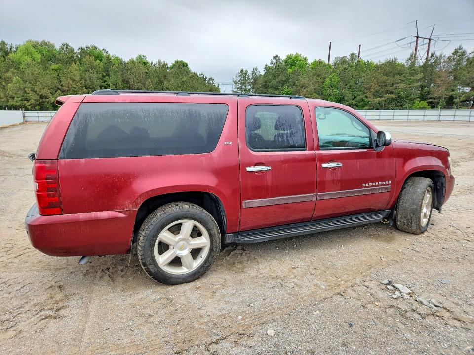 2008 Chevrolet Suburban მანქანა იყიდება აუქციონზე, vin: 3GNFK16318G202713, აუქციონის ნომერი: 52866216
