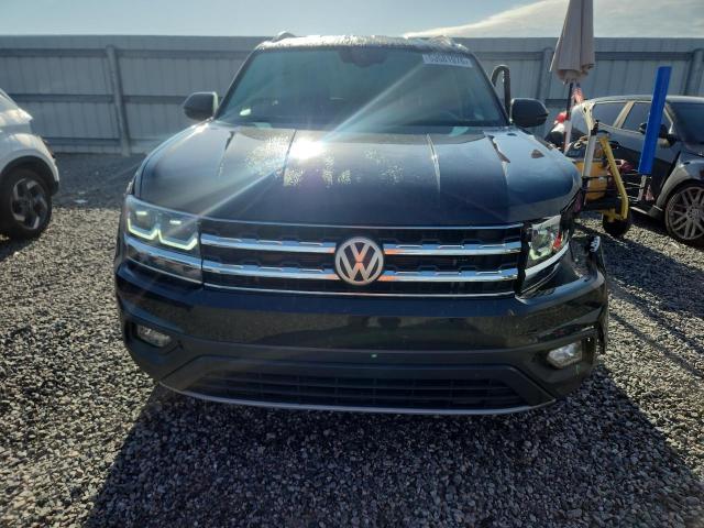 53581976 :رقم المزاد ، 1V2DP2CA6JC597392 vin ، 2018 Volkswagen Atlas مزاد بيع
