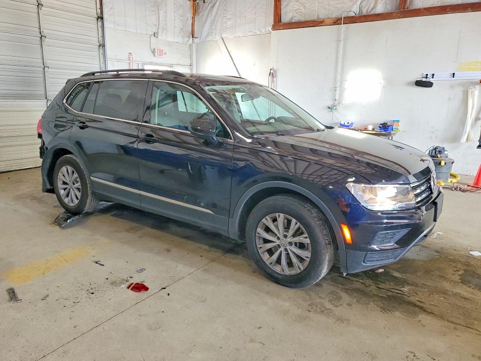 Продаж на аукціоні авто 2018 Volkswagen Tiguan, vin: 3VV2B7AX9JM120953, номер лоту: 52245536