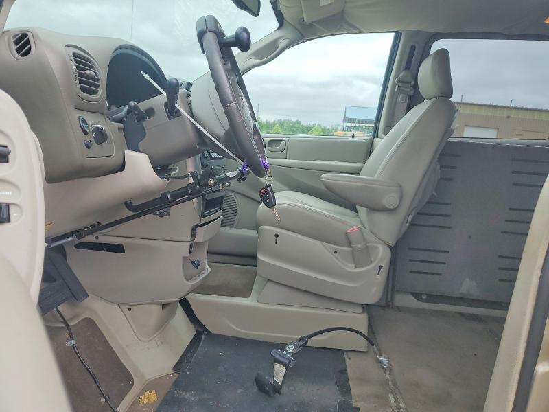 Auction sale of the 2005 Chrysler Town & Country, vin: 2C8GP54L55R233797, lot number: 54141006