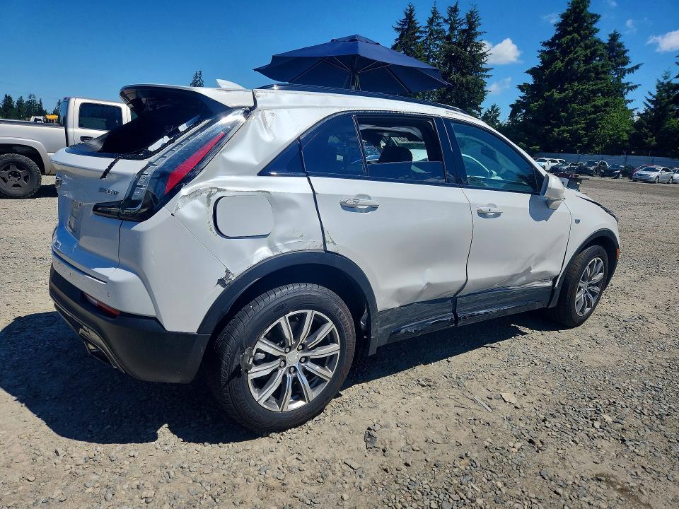 54775546 :رقم المزاد ، 1GYFZFR44LF122977 vin ، 2020 Cadillac Xt4 مزاد بيع