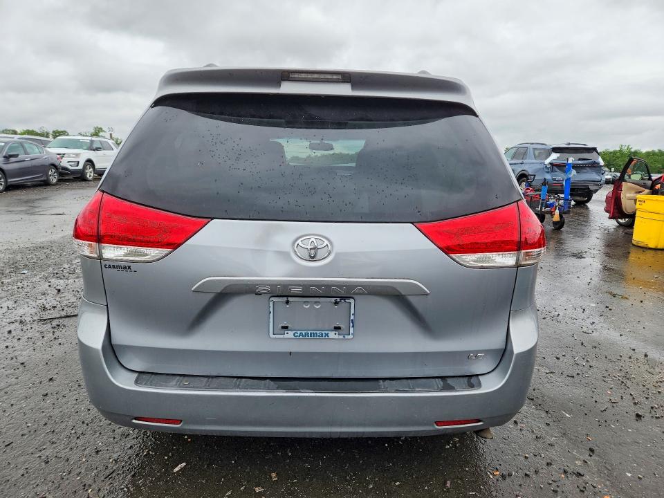 Продажа на аукционе авто 2013 Toyota Sienna, vin: 5TDKK3DCXDS390973, номер лота: 53260496