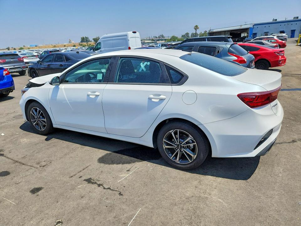 52088196 :رقم المزاد ، 3KPF24AD0PE668458 vin ، 2023 Kia Forte Fe/lxs مزاد بيع