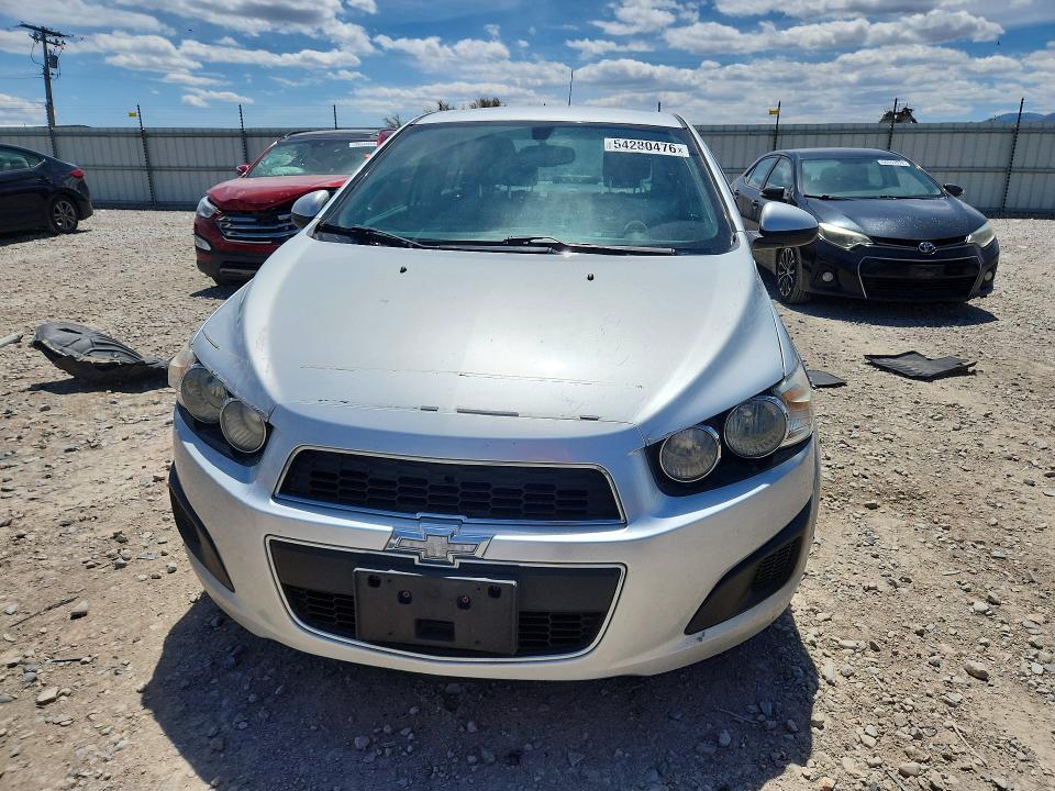 54280476 :رقم المزاد ، 1G1JC5SH2F4162055 vin ، 2015 Chevrolet Sonic مزاد بيع
