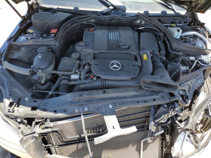 Продажа на аукционе авто 2013 Mercedes-benz C, vin: WDDGF4HB1DR272462, номер лота: 52555606