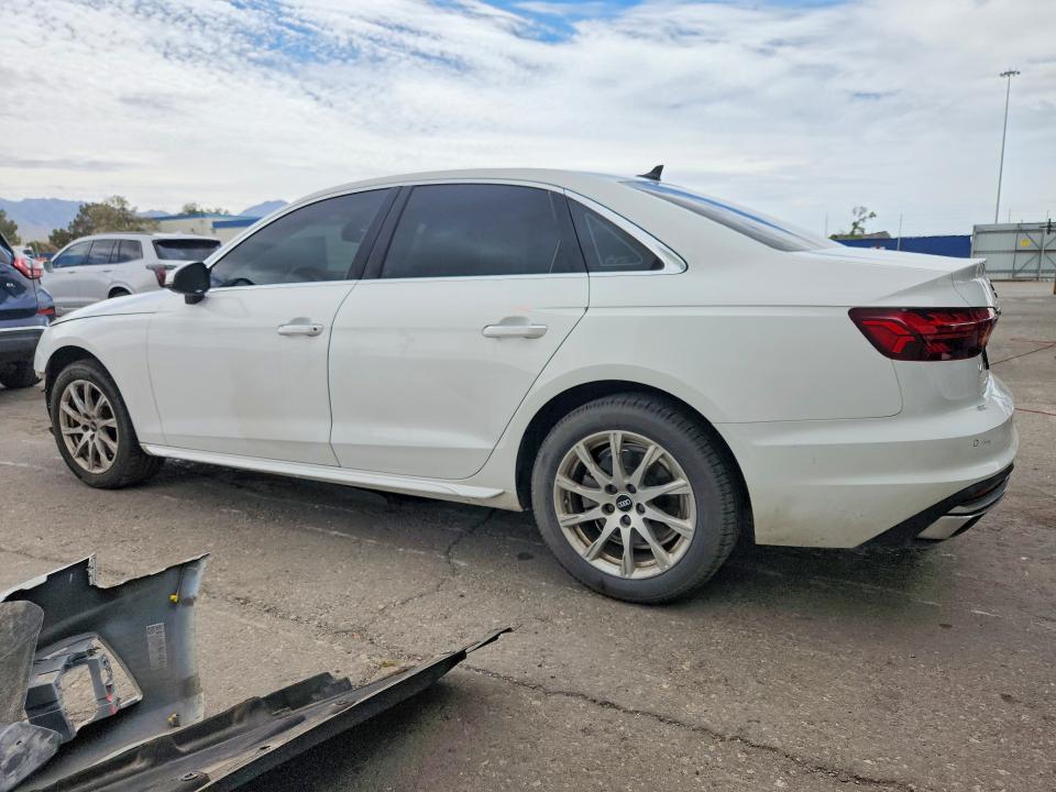 Продажа на аукционе авто 2022 Audi A4, vin: WAUABAF43NN000693, номер лота: 52413086