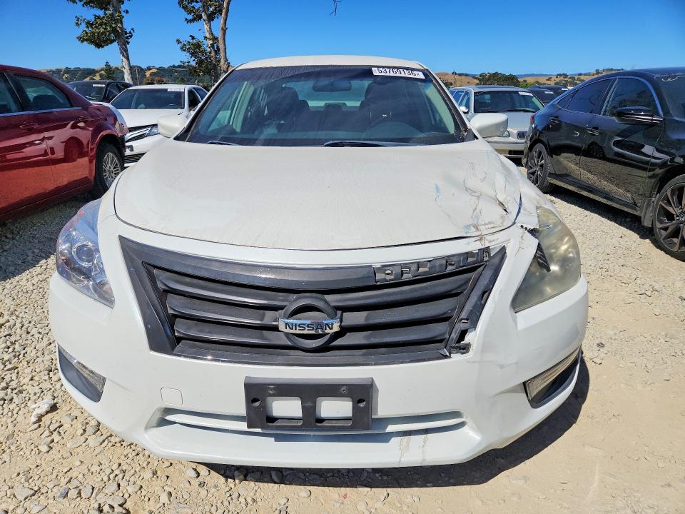 2013 Nissan Altima მანქანა იყიდება აუქციონზე, vin: 1N4AL3AP5DC200701, აუქციონის ნომერი: 53769136