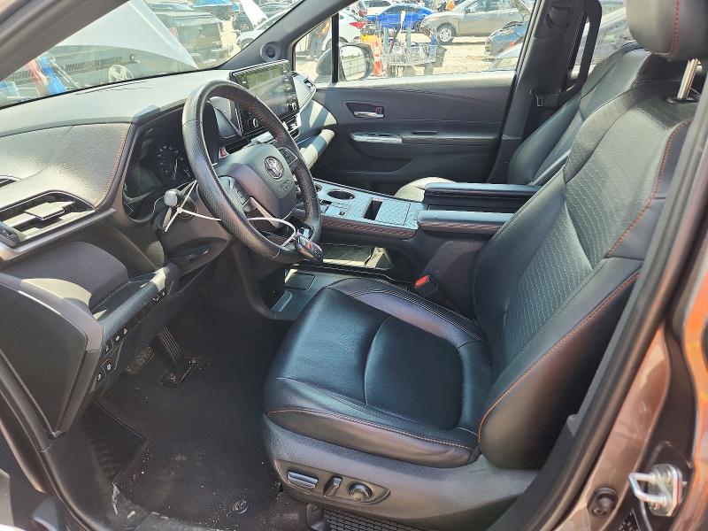 53617586 :رقم المزاد ، 5TDDRKEC6MS051902 vin ، 2021 Toyota Sienna مزاد بيع