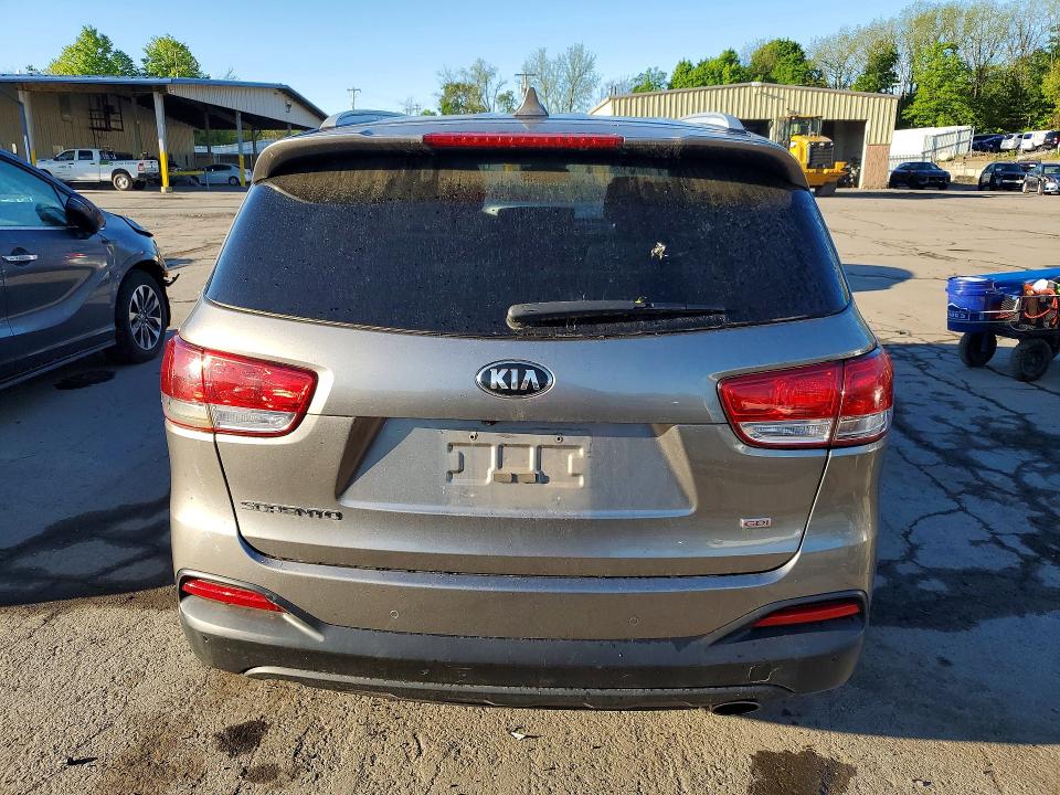 53254166 :رقم المزاد ، 5XYPGDA31GG090421 vin ، 2016 Kia Sorento مزاد بيع