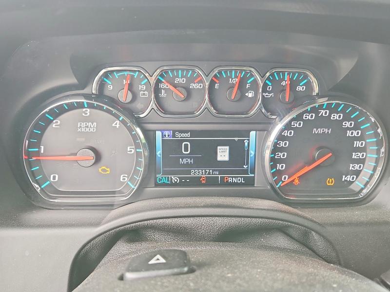 53221976 :رقم المزاد ، 1GNSCJKC0HR213803 vin ، 2017 Chevrolet Suburban مزاد بيع